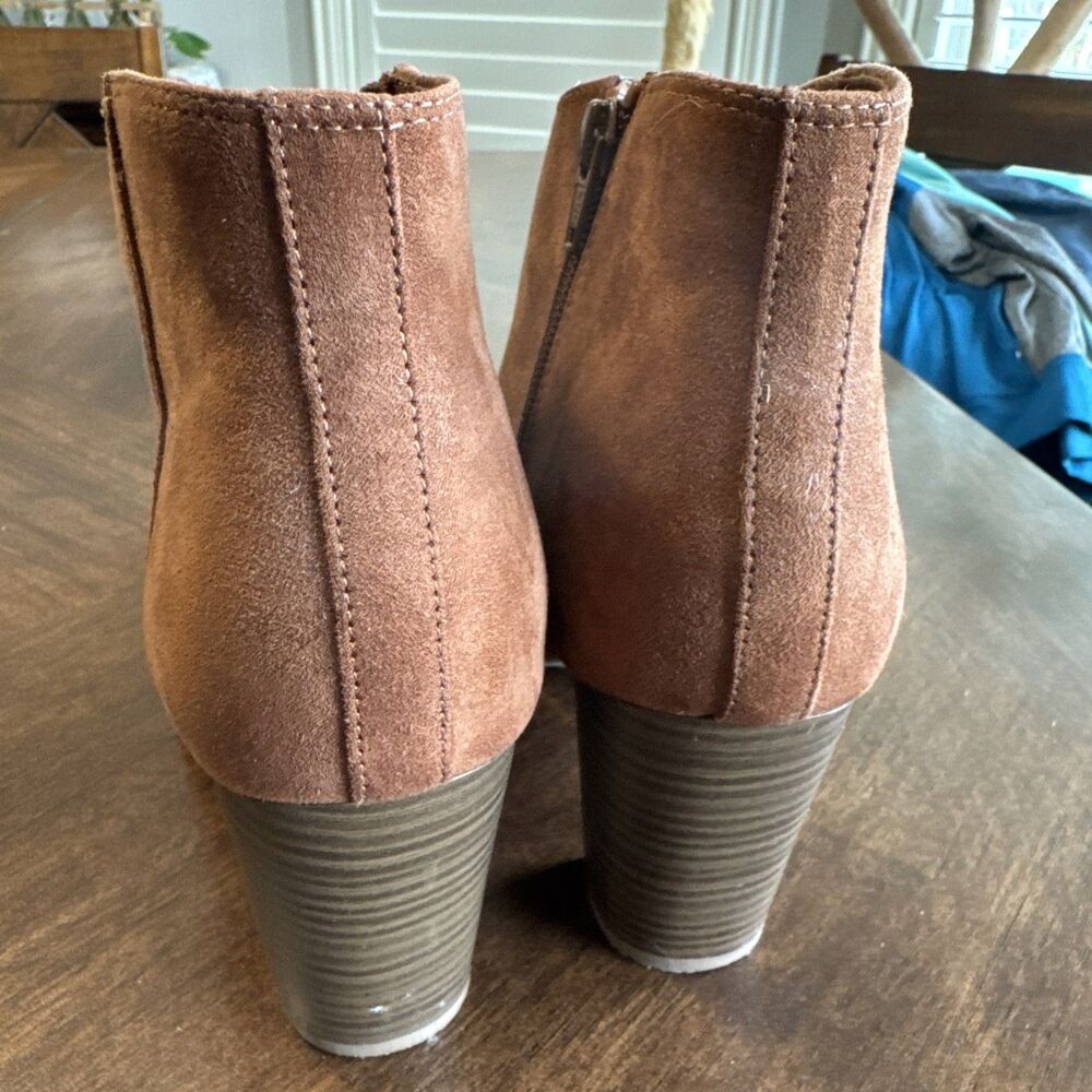 Old Navy Womens Size 9 Boots Zipper Almond Toe Block Heel, Chocolate Brown - Picture 3 of 4